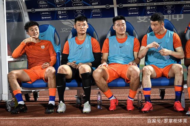 恩比德11分76人负热火 拉文末节6三分公牛取胜