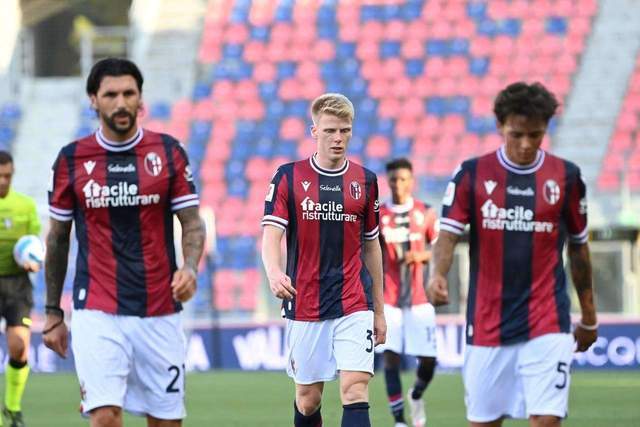 詹姆斯28+12杜兰特22分 湖人负太阳被勇士超越